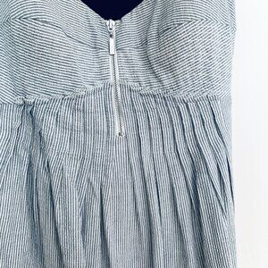 SUNDRESS Seeksucker Grey Stripe  Adjustable Straps Lined Sz 8